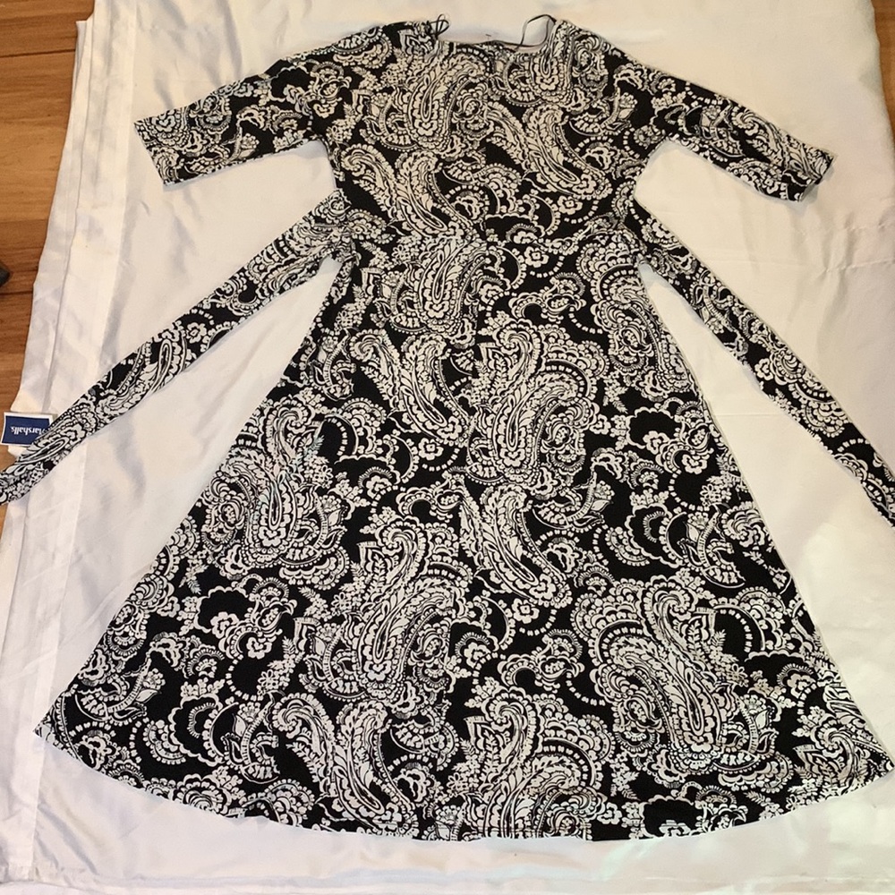 Chaus: New York Dress